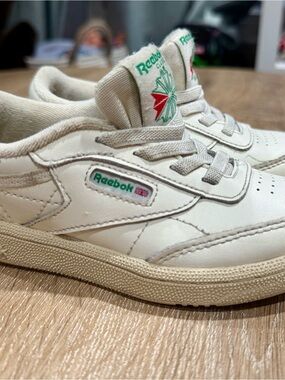 Toddler Reebok Club C Vintage Sneakers Size 9 White/Cream